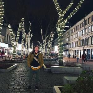 Meet your Posher, Christopher